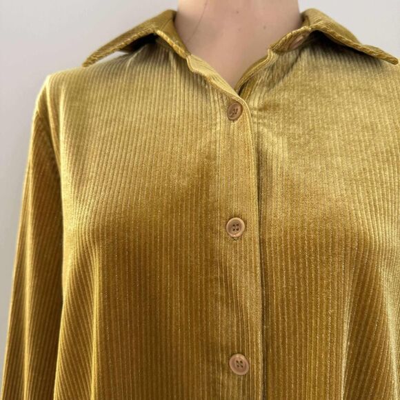 Soft Surroundings Women's Gold Shirt - Picture 3 of 5